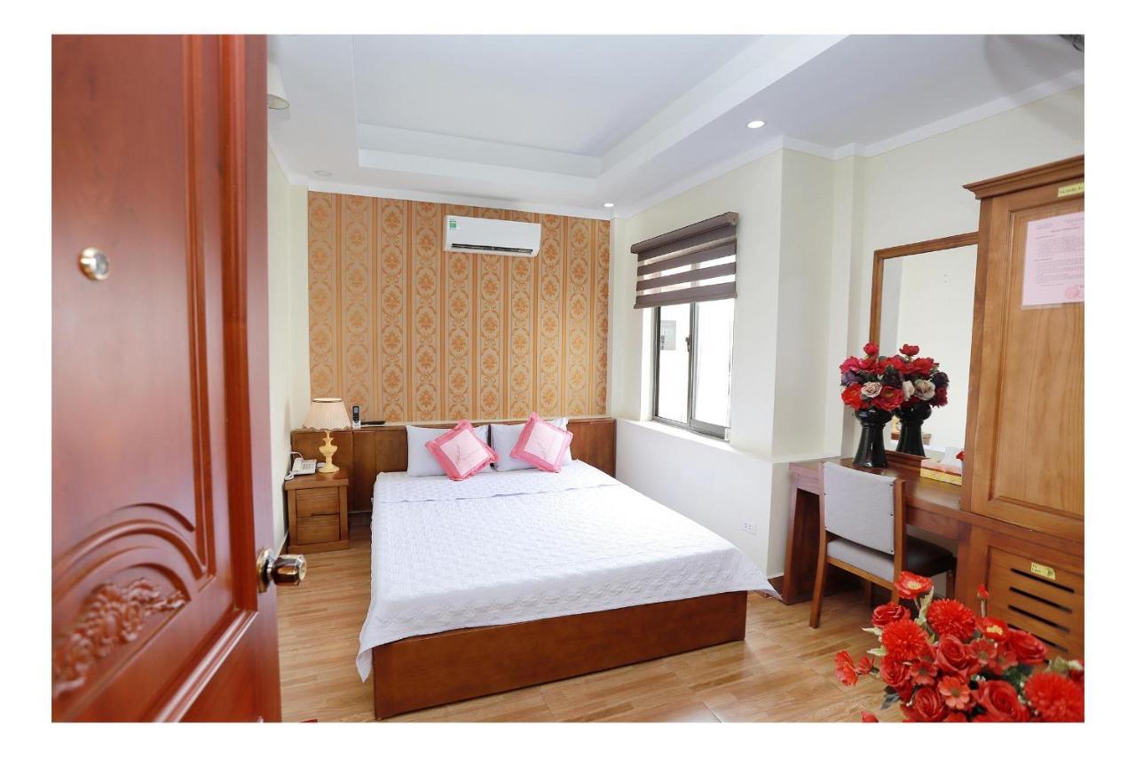 Thu Ha Hotel Uong Bi Exterior photo